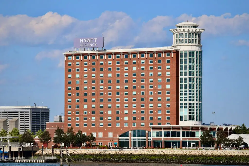 a large building with a tall tower on top of it